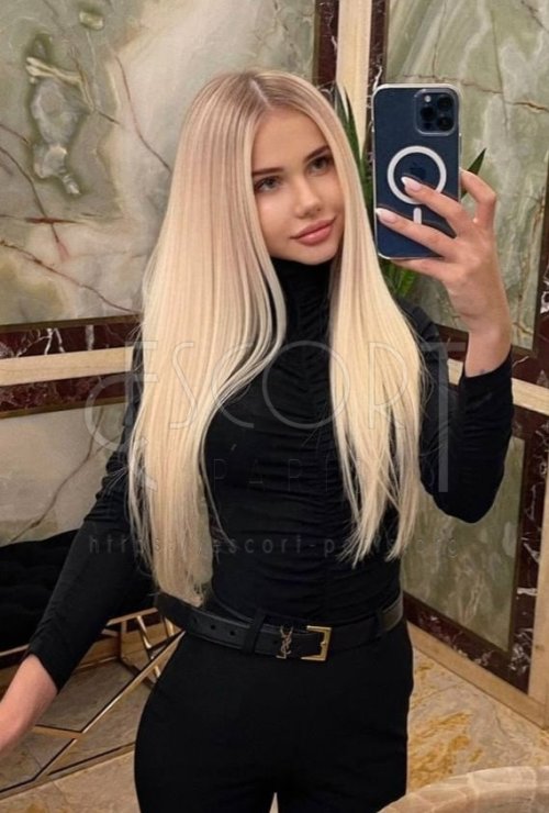 deluxe escorts paris, paris high class escort, vip escort in paris, luxury paris escort, paris luxury escorts